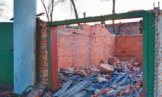 Демонтаж гаражей в Алейске, цена от 1799 руб. – услуги под ключ от 2Землекопа-Лук