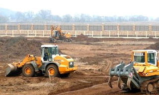 Планировка участка бульдозером в Алейске от 953 руб. Цены за м2 - 2Землекопа-Лук