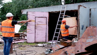 Демонтаж гаражей в Алейске, цена от 1799 руб. – услуги под ключ от 2Землекопа-Лук